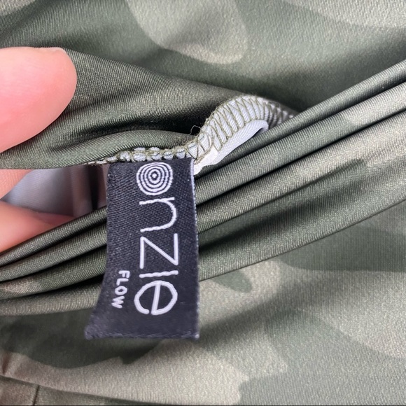 ONZIE Hot Yoga High Rise Legging 228, Camo, S/M - Picture 7 of 9